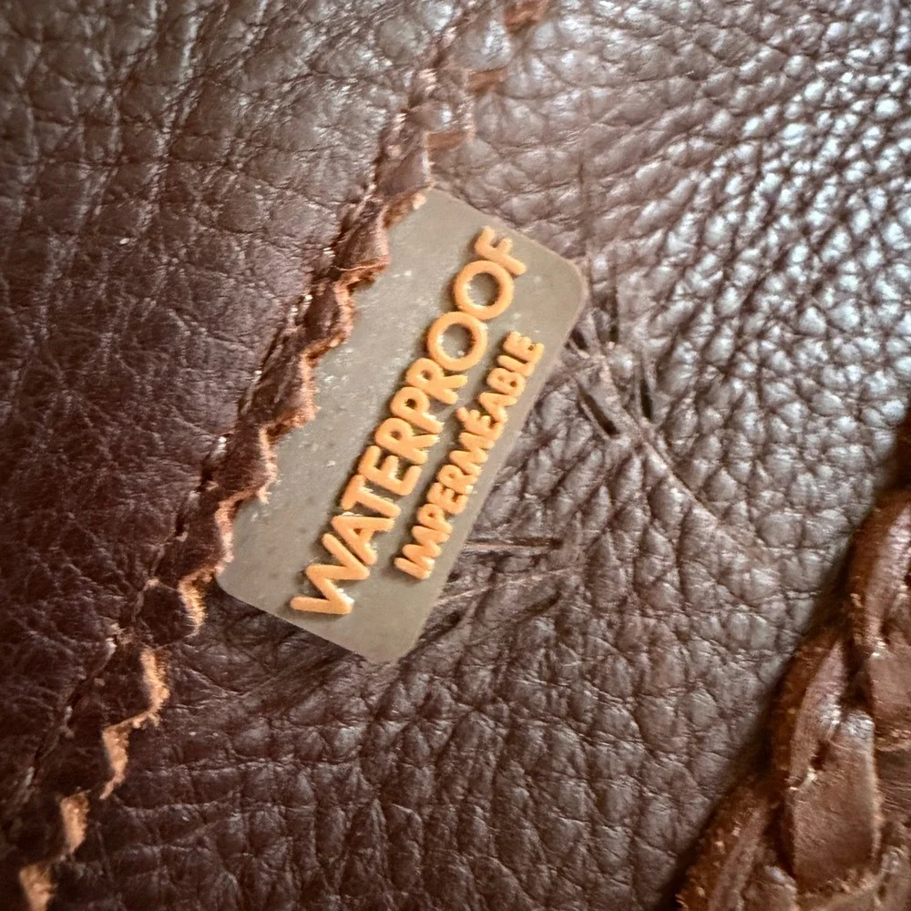 Manitobah Mukluks Waterproof Leather Boot Ladies 9 Men 7 Brown Braided Winter